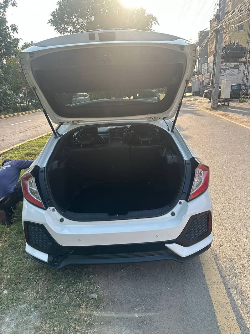 Honda Civic RS 2019 (hatch back) UK MODEL 6