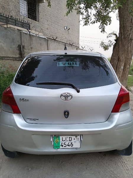 Toyota Vitz 2008 3