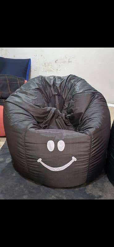 Smiley bean bag sofas / Sofa cum bed bean bag 8