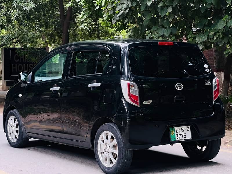 Daihatsu Mira 2012 3