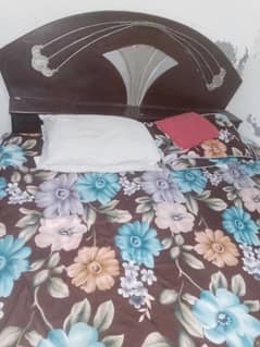 double bed with side tables 0