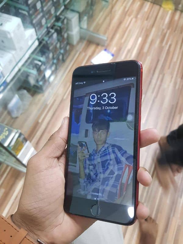 iphone 7 plus pta aproved 10/8,urjent sell 2