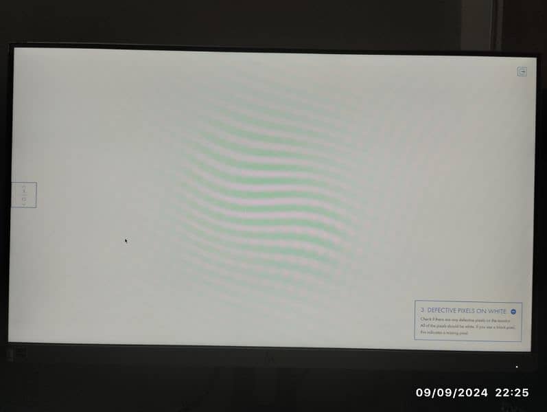 HP 24" Bezel less LCD IPS Panel 3