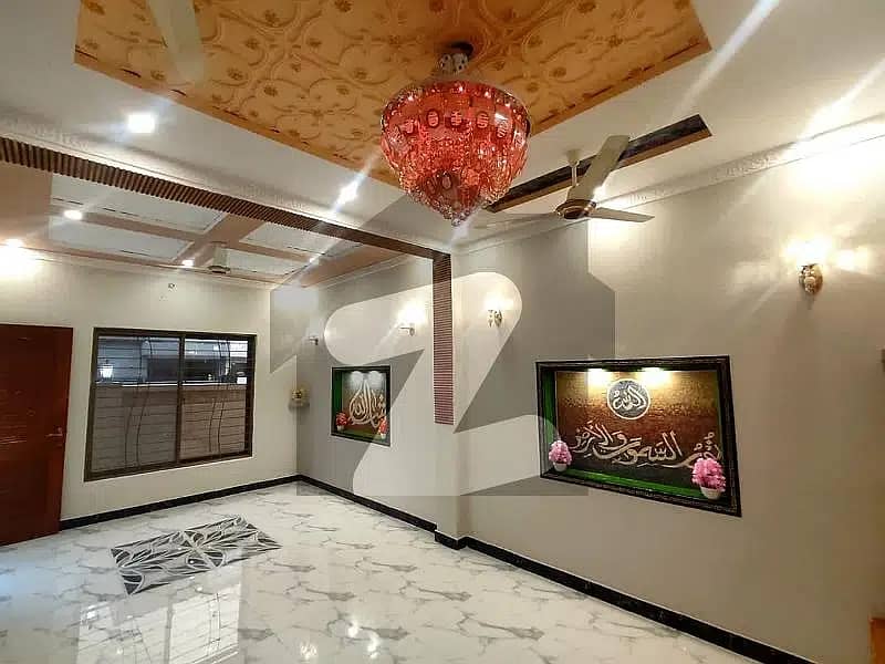 ARZ Properties Offers You 8 Marla House in Ali block For Sale in Bahria Town Lahore. 4