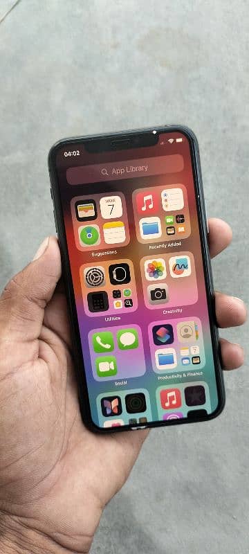 I phone 11 pro 4