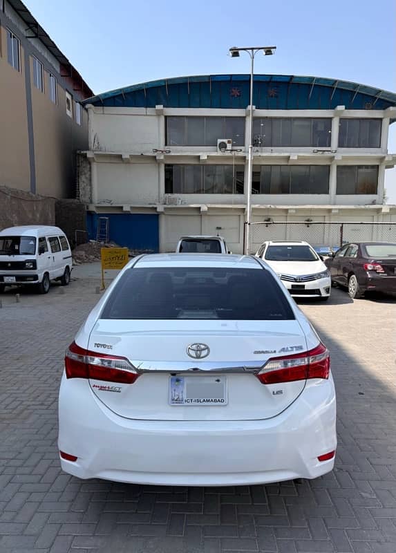 Toyota Corolla Altis Automatic 2017 5