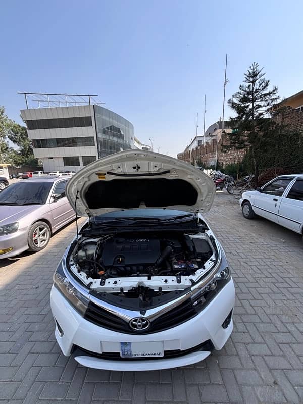 Toyota Corolla Altis Automatic 2017 8