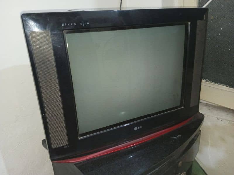 LG TV+Trolly 3