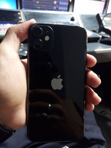 Iphone 11 Black Colour Urgent Sale 5