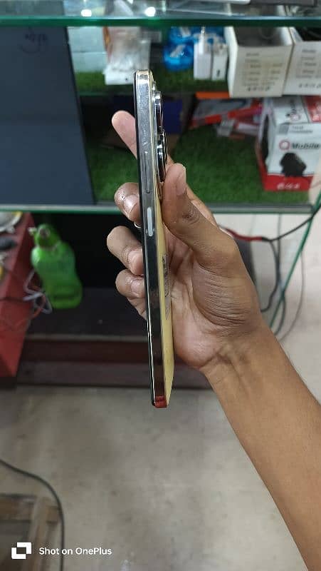 infinix hot 40 pro 8GB=256GB 2