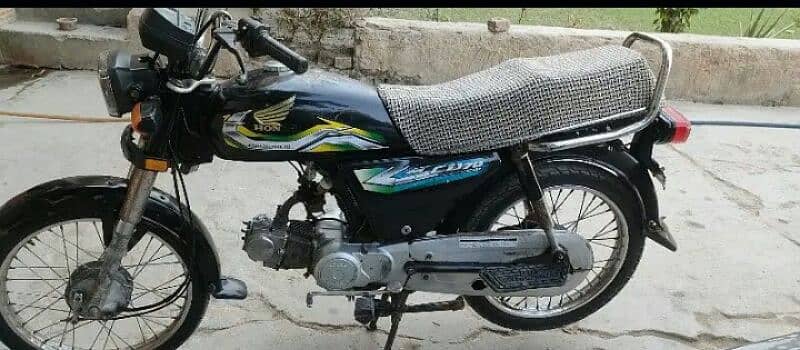 Jinan bike h 2005model one cundtuon ha saf gari h . 0