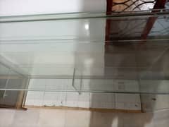 shop glass counter