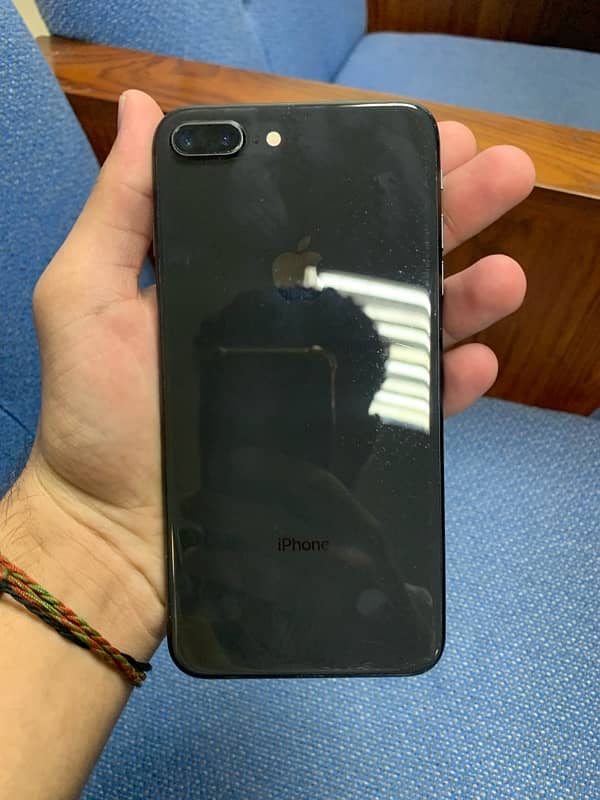 IPHONE 8 PLUS 2