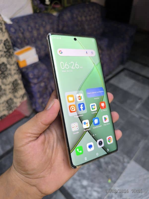 Spark 20 pro plus 8+8/256 no chajer 4