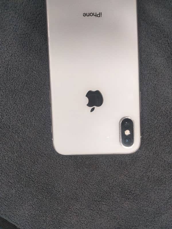 iphone X PTA APPROVED 64 GB 4