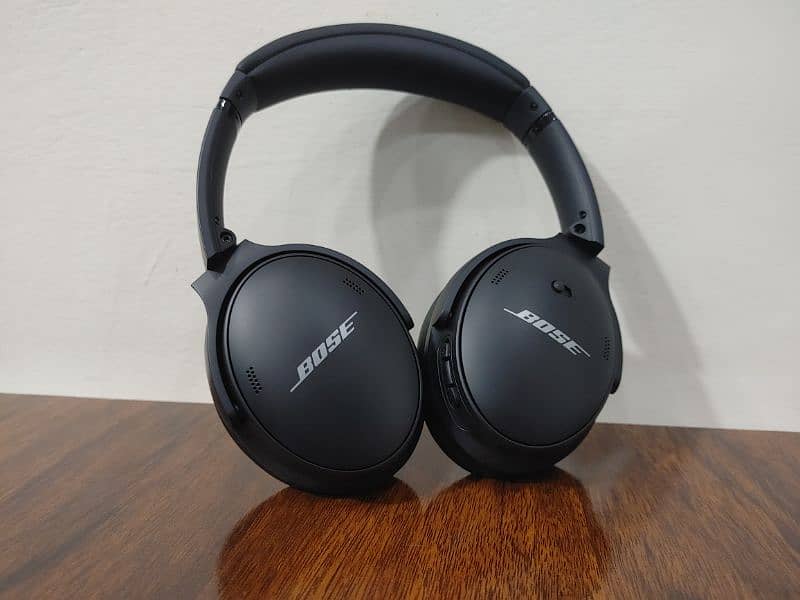 BOSE QC45 1