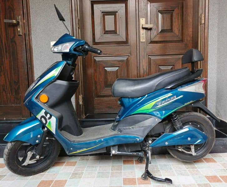 FJ future Scooty 2