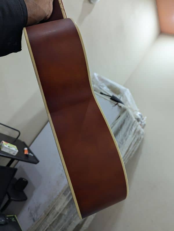 acoustic guitar (branded) 4