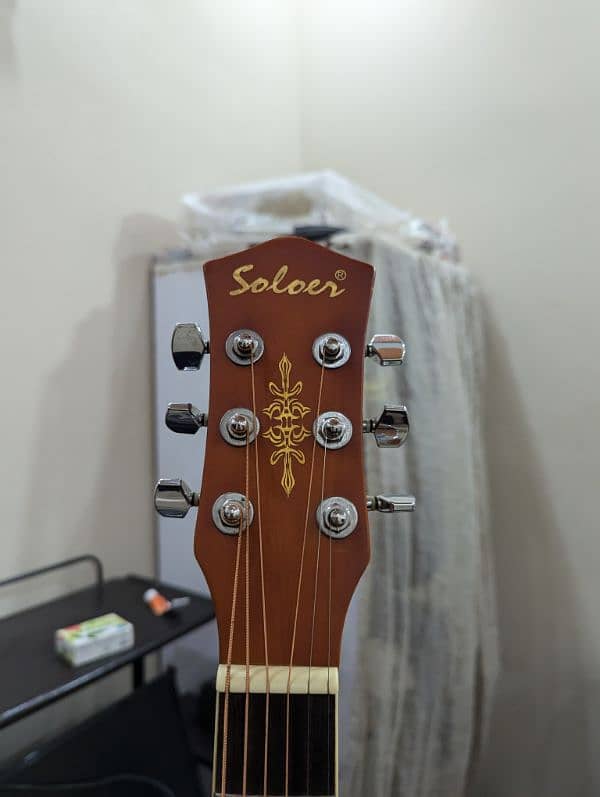 acoustic guitar (branded) 5