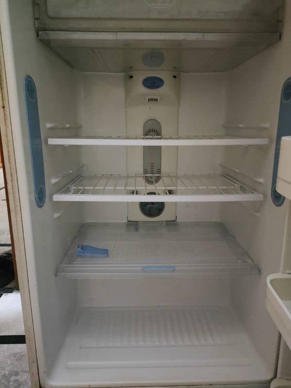 LG non Frost Fridge 2