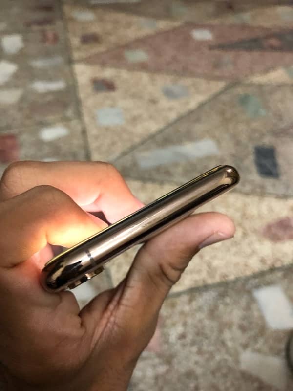 Apple iphone xs 64gb non pta never opened 8