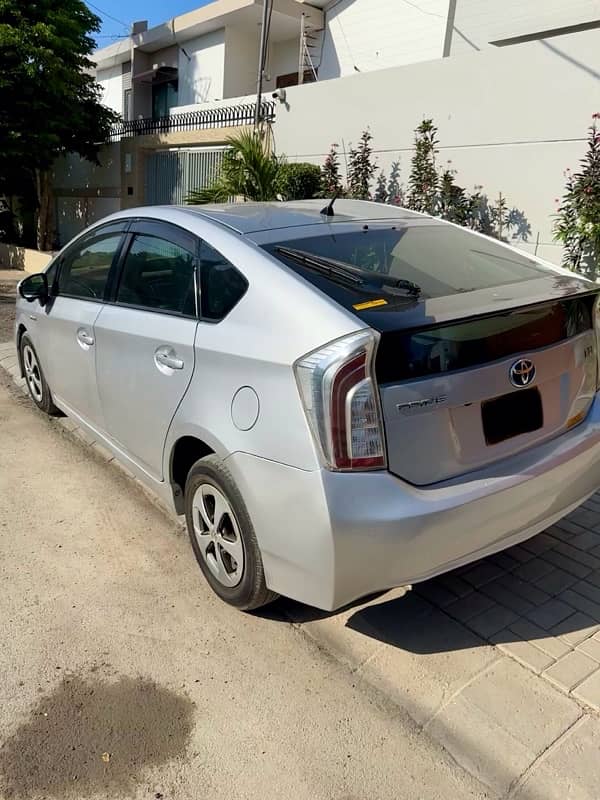 Toyota Prius 2012 G leather 3