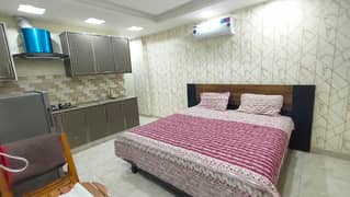 One bedroom daily basis laxusry short stay apartment available for rent in bahria town