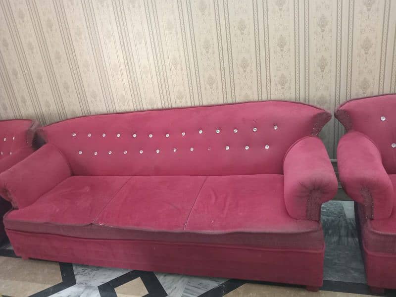 red sofas 1