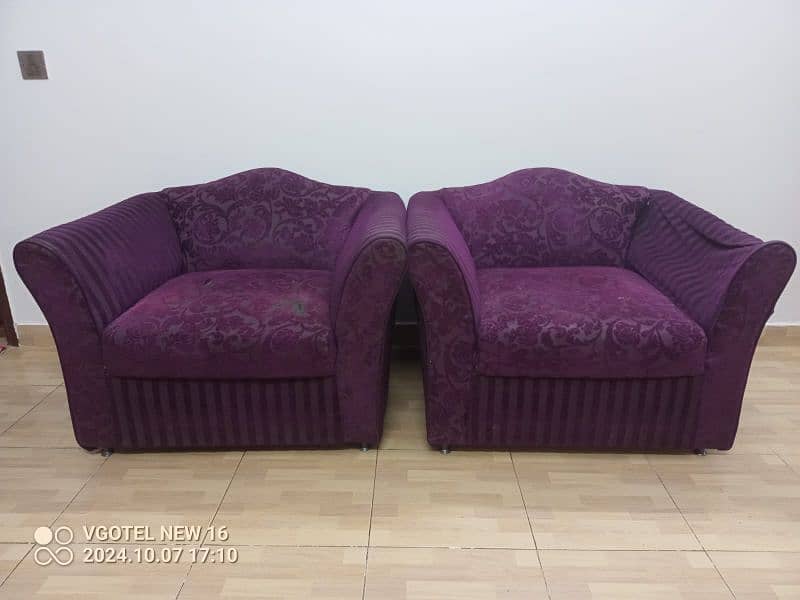 8 seater sofa set normal condition 3