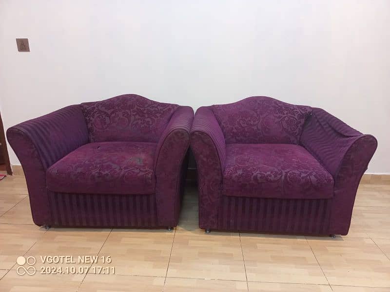 8 seater sofa set normal condition 5