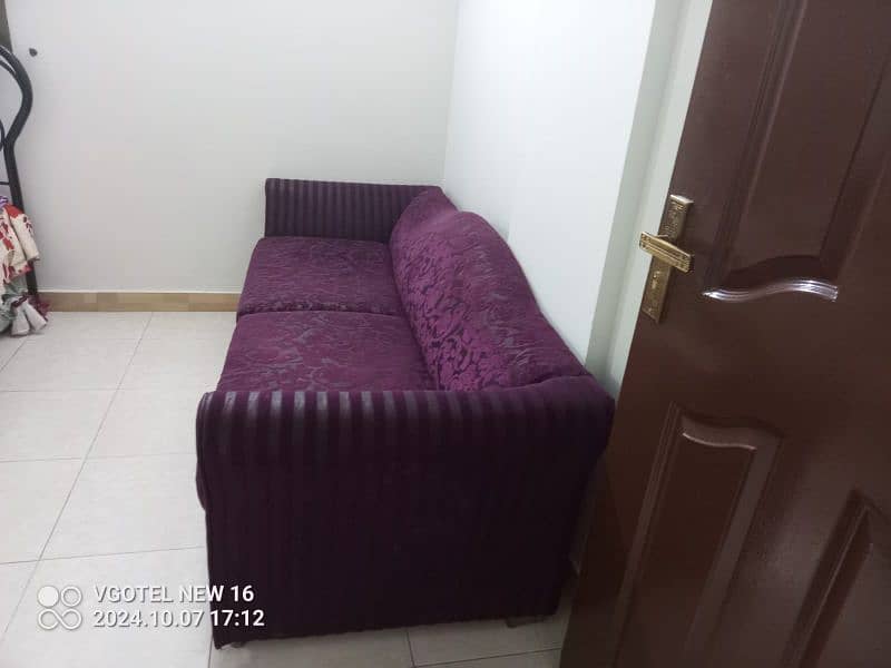 8 seater sofa set normal condition 7