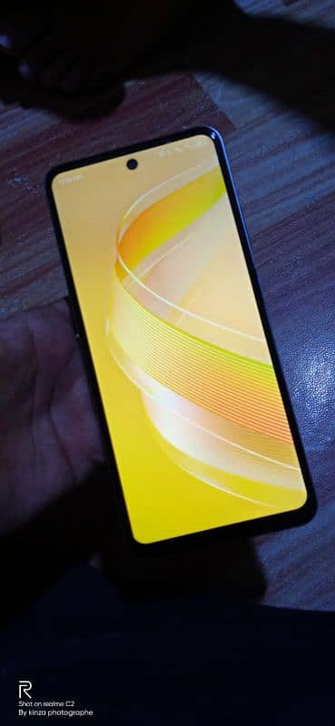 20,000 Infinix smart 8 6