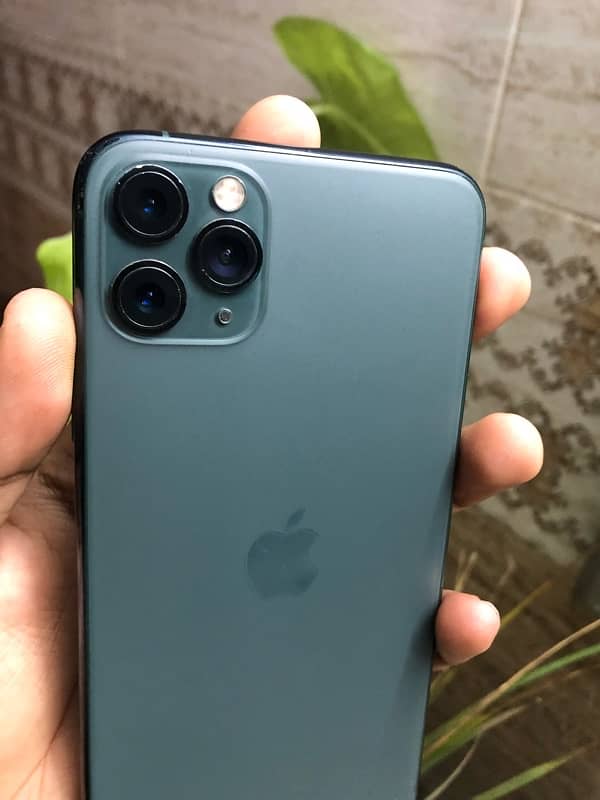 IPhone 11 Pro Max non 256gb 7