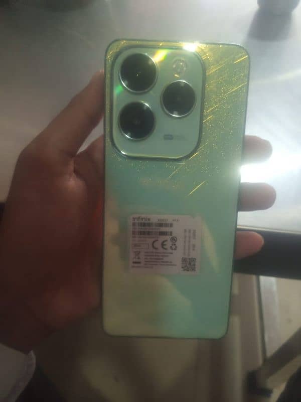 Infinix Hot 40 pro. 8Gb 256GB 1