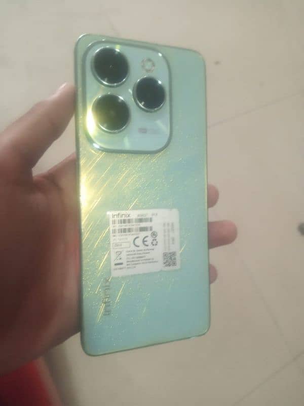 Infinix Hot 40 pro. 8Gb 256GB 2