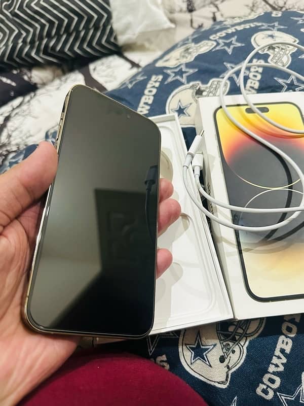 iphone 14 pro max jv 128gb with box and original cable 2