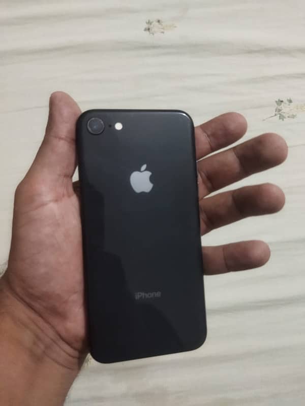 Iphone 8 approved 256 gb good condition black 2