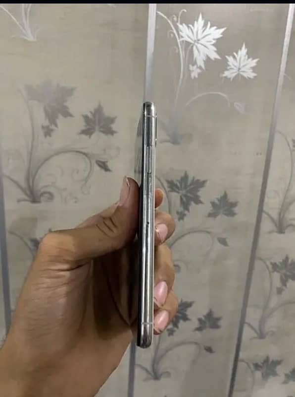 iPhone X 256 GB non PTA 1