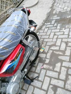 bike bilkul zero zero he is nbr p call krna plz,0,3,1,3,8,7,0,5,2,1,2