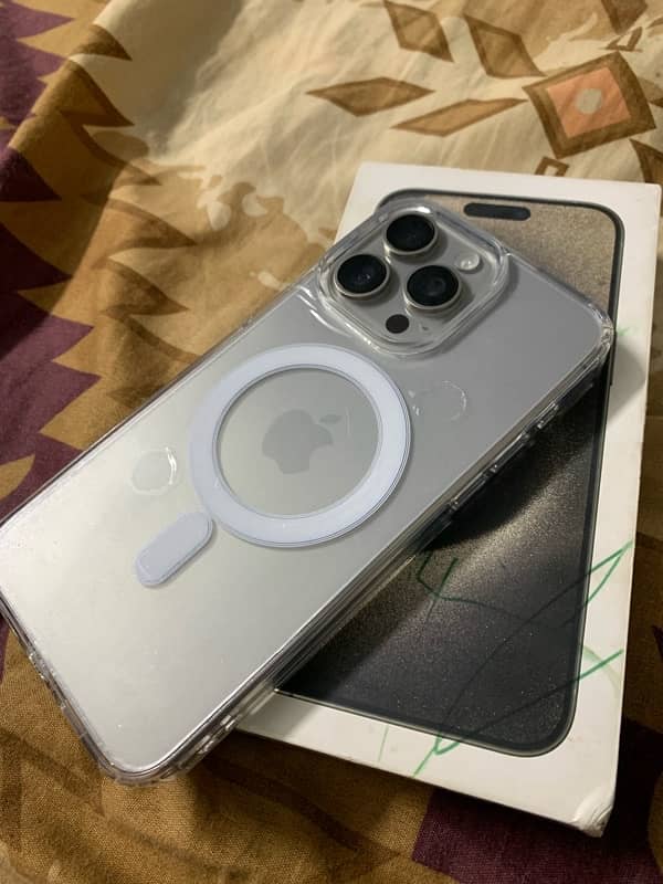 IPHONE 15 PRO MAX NATURAL TITANIUM 256GB JV WITH BOX 1