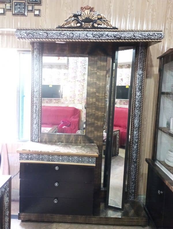 dressing table and showcase 1