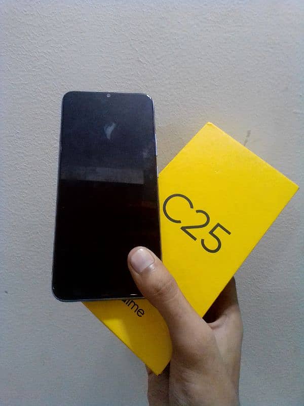 realme c25 1