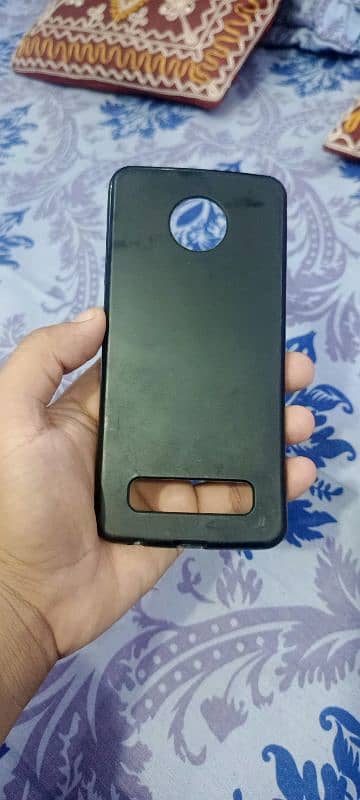 Motorola Moto Z4          pta approved 4/128 7