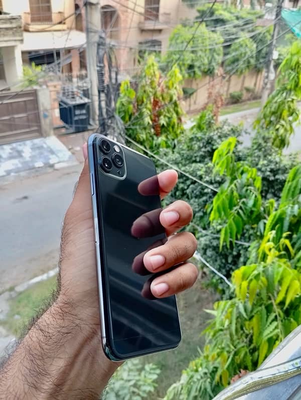 Iphone 11 pro max PTA approved 0