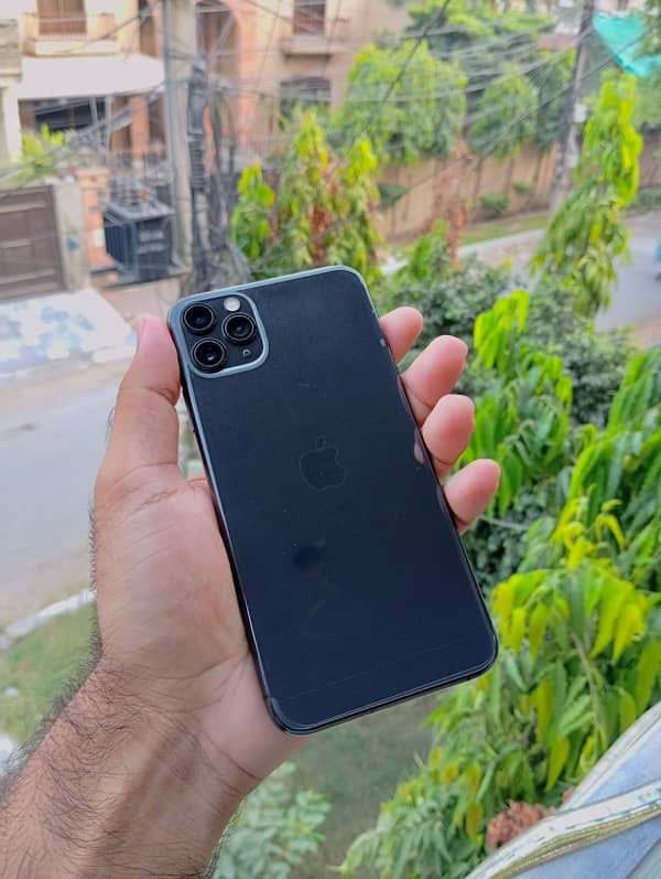 Iphone 11 pro max PTA approved 1