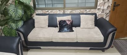 5 seater sofa set with 5 cushions