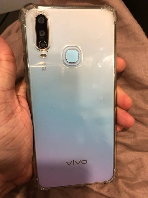 Vivo y17 4