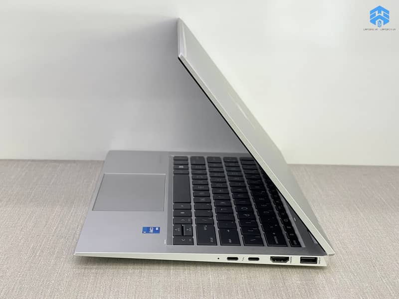 Hp EliteBook 11th Gen X360 1030 G8 Touch Rotate LED New Condition: 4