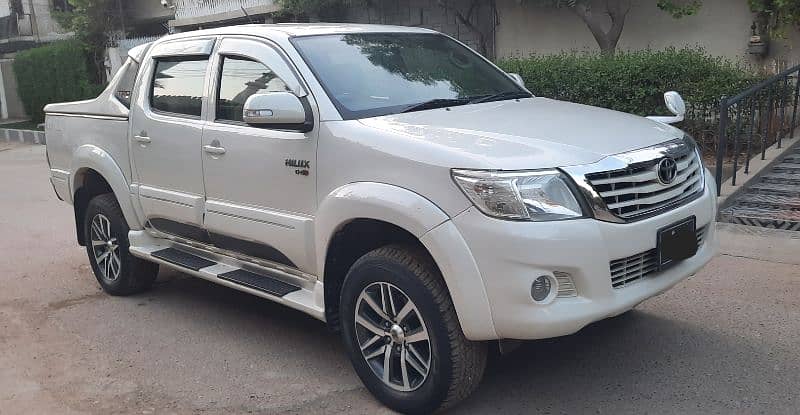 Toyota Hilux 2013 5