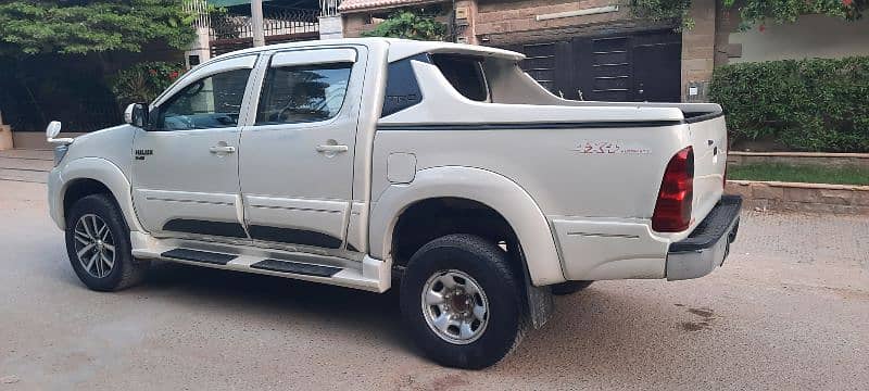 Toyota Hilux 2013 13